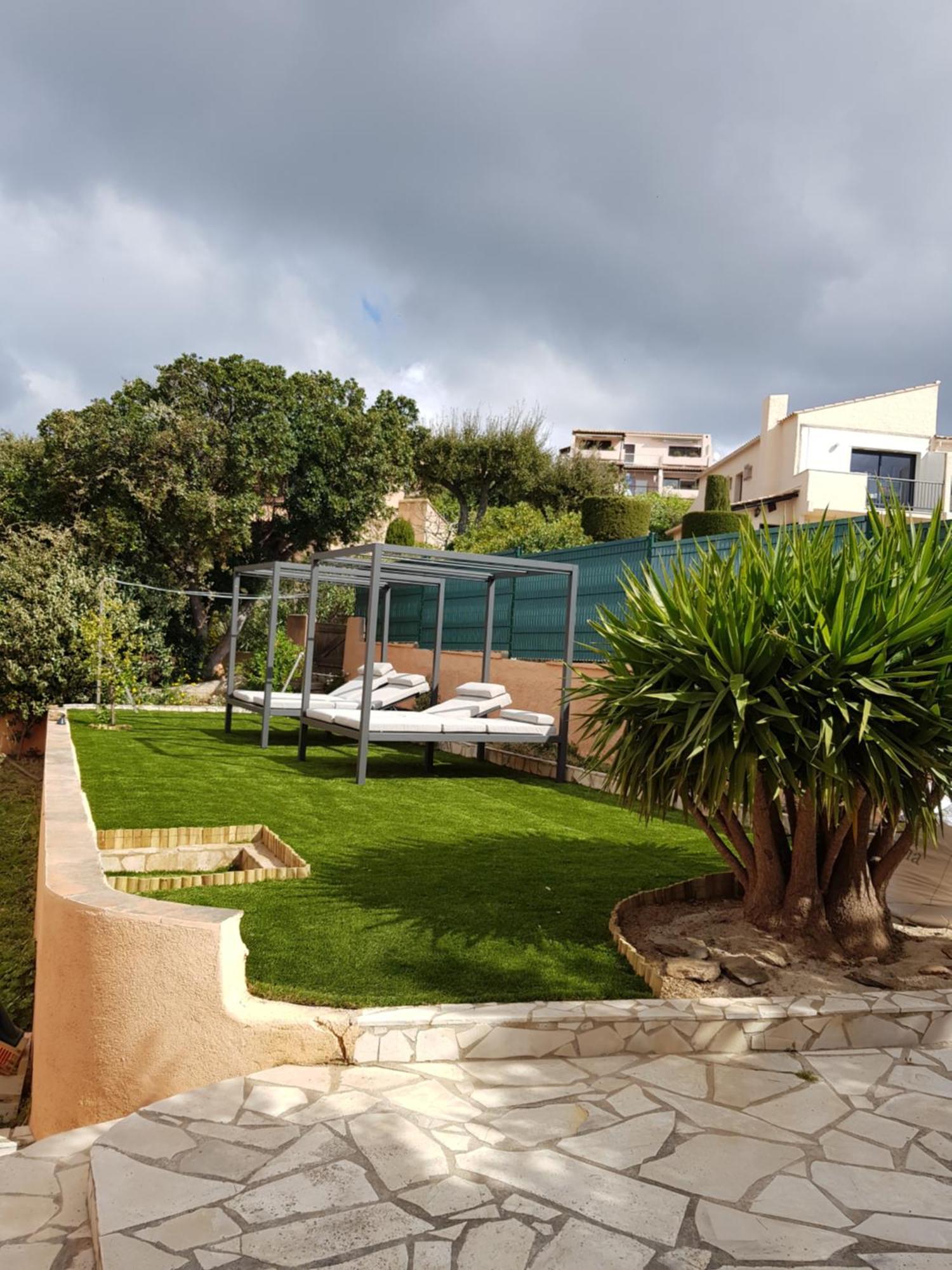 Villa Mit Grossartigem Panoramablick Auf Das Meer Und Direkt Am Pool La Croix-Valmer Buitenkant foto