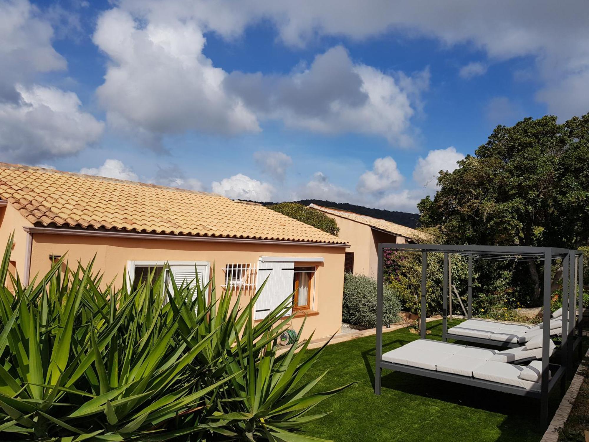 Villa Mit Grossartigem Panoramablick Auf Das Meer Und Direkt Am Pool La Croix-Valmer Buitenkant foto