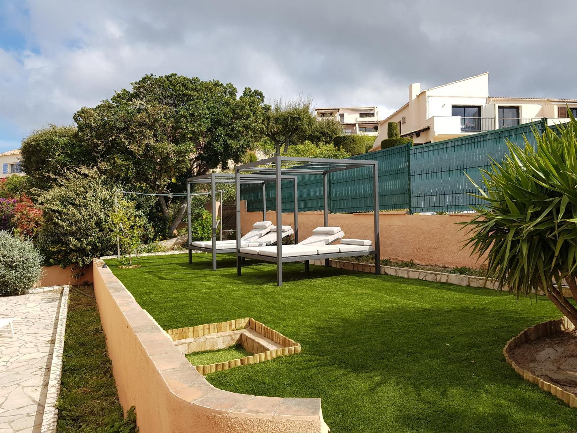 Villa Mit Grossartigem Panoramablick Auf Das Meer Und Direkt Am Pool La Croix-Valmer Buitenkant foto